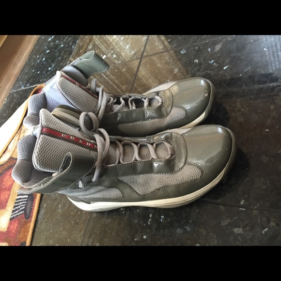 Authentic prada sneakers - Picture 2 of 4