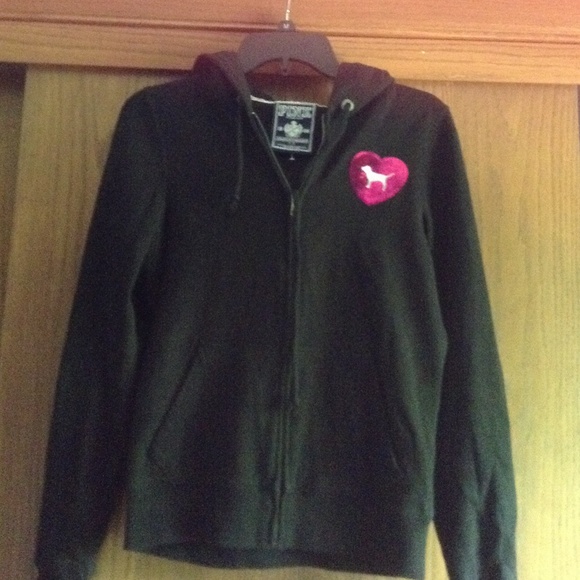✨✨✨✨✨✨✨✨✨✨SOLD✨✨✨✨✨✨✨✨✨✨✨✨Victoria"a secret zip up