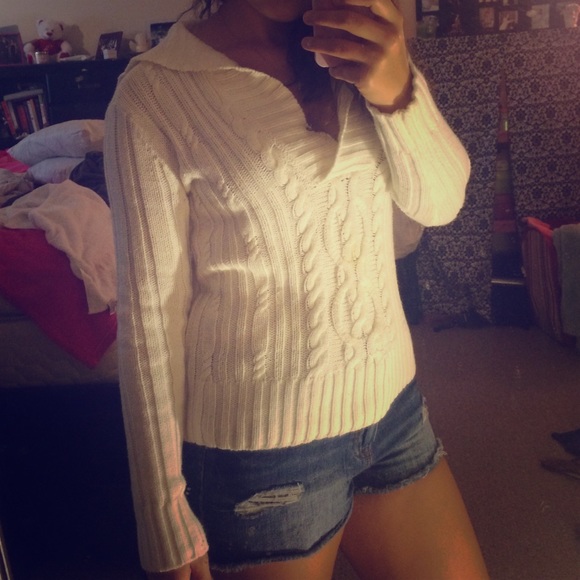 Hooded White Sweater