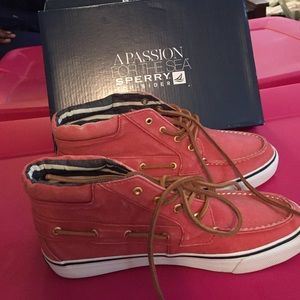 High Top Sperry