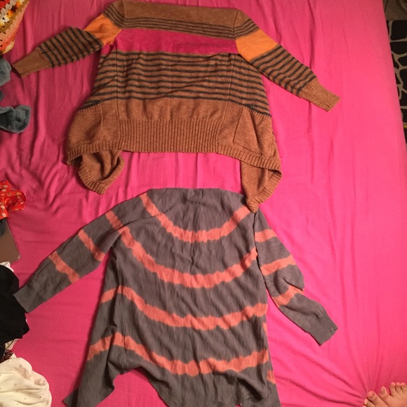 Sweaters - Picture 2 of 2