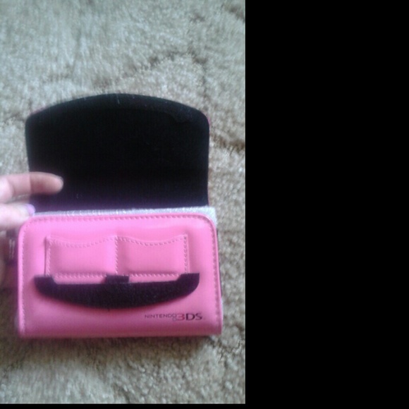 Hello kitty 3DS case. Brand new - Picture 2 of 2