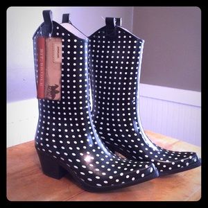 Polka dot country style rain boots