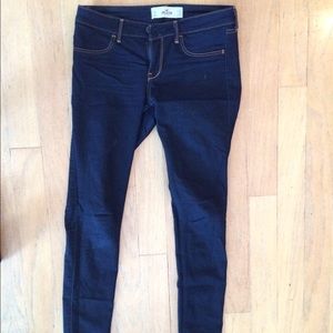 Dark wash hollister skinny jeans
