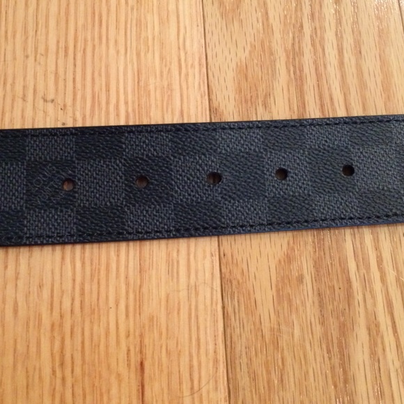 Louis Vuitton belt 100% authentic 95cm - Picture 2 of 4