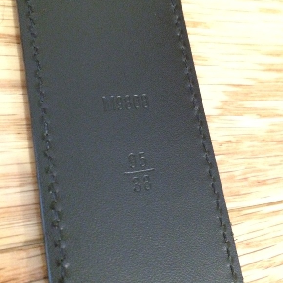 Louis Vuitton belt 100% authentic 95cm - Picture 3 of 4