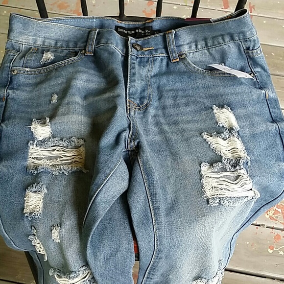 NWT Distressed Jeans - Picture 2 of 4