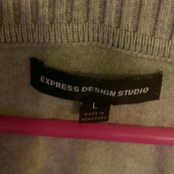 Grey Express Top - Picture 2 of 3