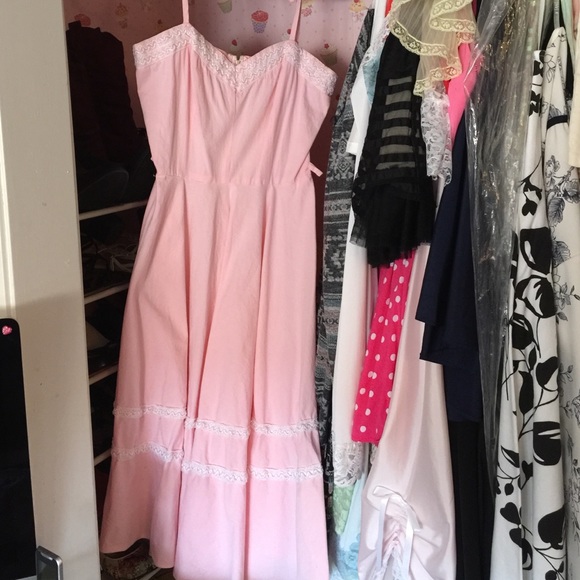 True 1950s pink dress /no trades