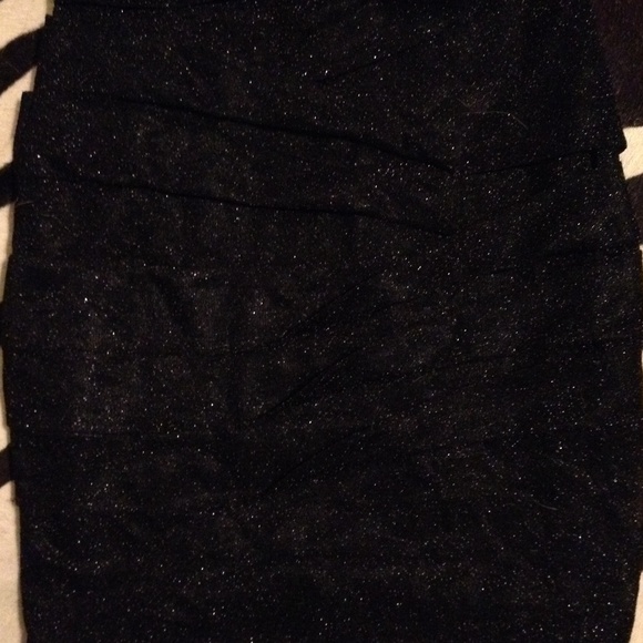 Black Dress - Picture 2 of 3