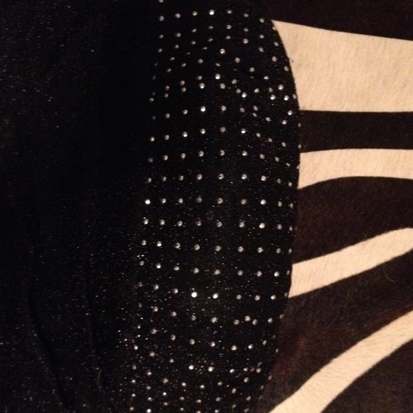 Black Dress - Picture 3 of 3