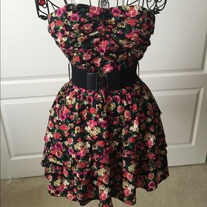 Forever 21 strapless dress