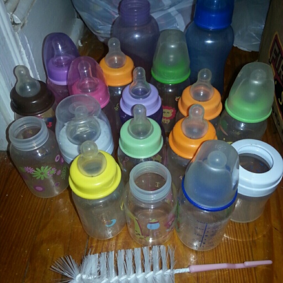 18 baby bottles