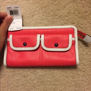 BRAND NEW WITH TAGS Coach wallet