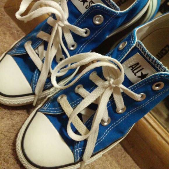 Blue Converse - Picture 3 of 4