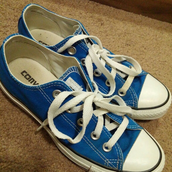 Blue Converse - Picture 4 of 4