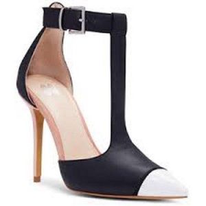VICTORIA'S SECRET POINTED T-STRAP, CAP TOE SHOES