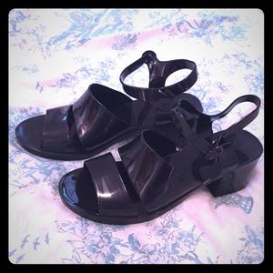 American apparel black jellies!