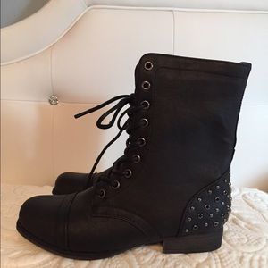 NEW!!! Beautiful Madden Girl boots 😍