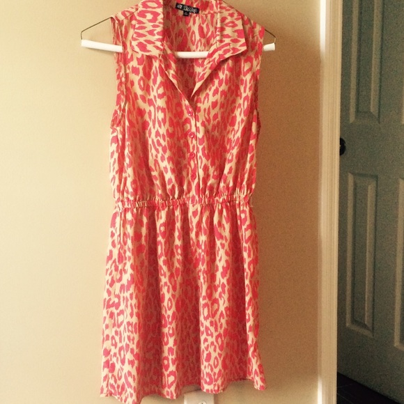 LIKE NEW SLEEVELESS DRESS IN TAN & Rose Pink 🌺🌺