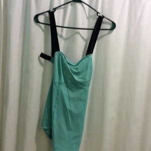 Lululemon exercise tank