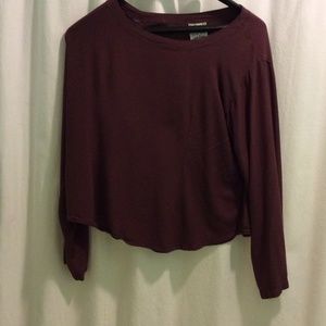Longs leave crop top