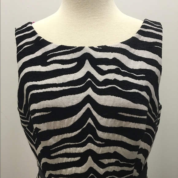 Eliza J Zebra Dress - Picture 6 of 7