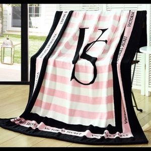 Victoria's Secret fleece blanket