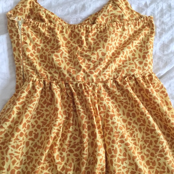 Handmade giraffe halter dress, the BEST pockets - Picture 3 of 3