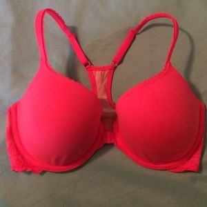 34DD body by Victoria bra