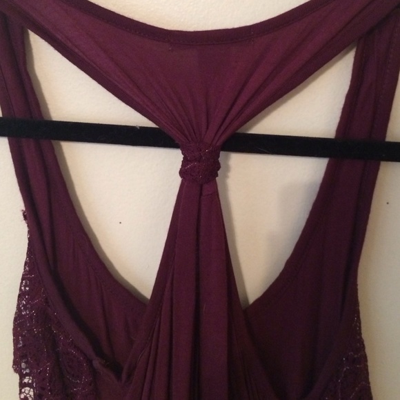 Maroon tank top - Picture 3 of 3
