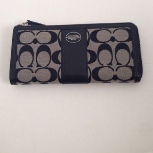Coach wallet perfect condition
