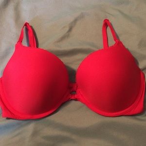 34DD body by Victoria push up front close bra!