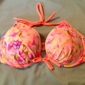 34DD Victoria secret swim suit top!