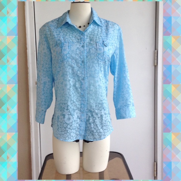 Jones Wear Sport Tops - Blue sheer flower blouse😍😍💕SALE😍😍💕