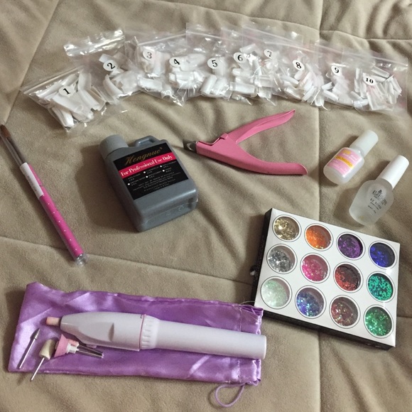 Acrylic nail set