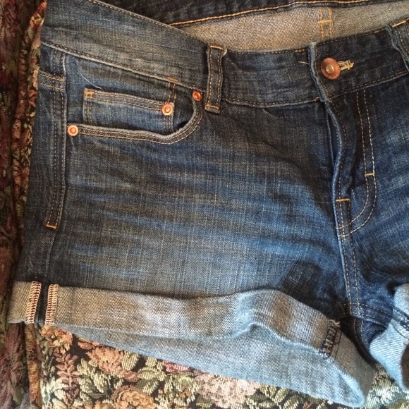 Like new H&M shorts - Picture 3 of 4