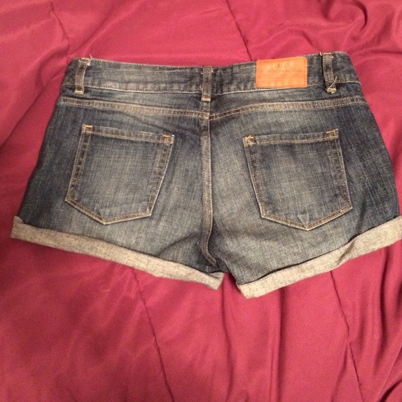 Like new H&M shorts - Picture 4 of 4