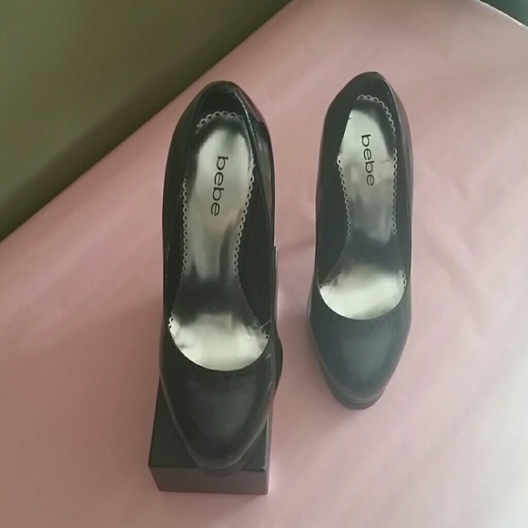 BEBE STILETTOS - Picture 2 of 4