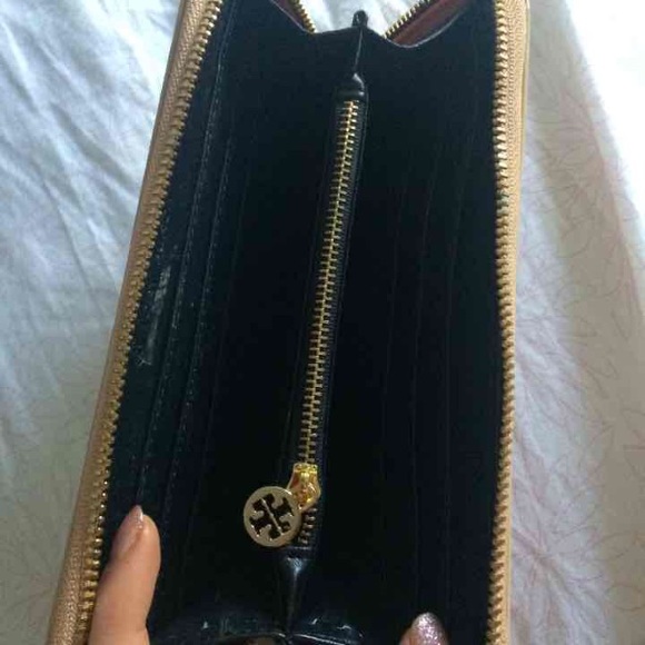 Tory burch clutch - Picture 2 of 2