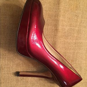 Joan & David candy apple red heels, size 6
