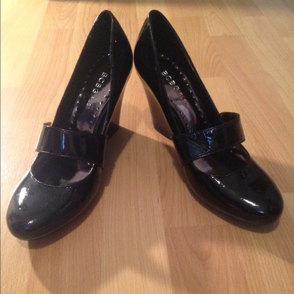 BCBGirls black wedge size 7.5