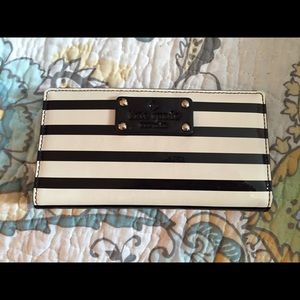 Kate Spade Black and White Wallet