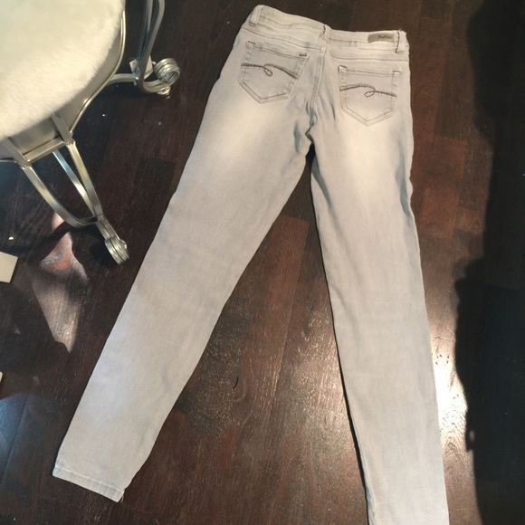 Grey Jeans - Picture 4 of 4