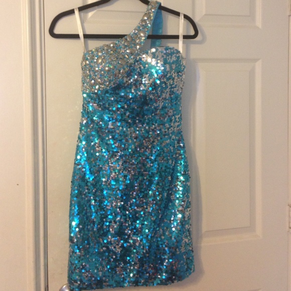CUSTOM TONY BOWLS