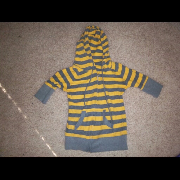 Yellow and Gray 3/4 Sleeve Hoodie