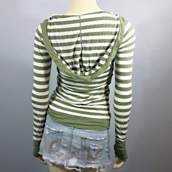 American Eagle Top - Picture 2 of 4