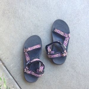 Tribal print Tevas