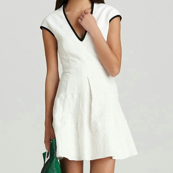 Nanette Lepore Dresses & Skirts - 🎀HP🎀 Nanette Lepore dress 6 M