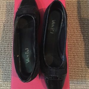 Vaneli Flavia black suede flats